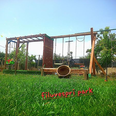 Filuvespri Hotel Комизо Екстериор снимка