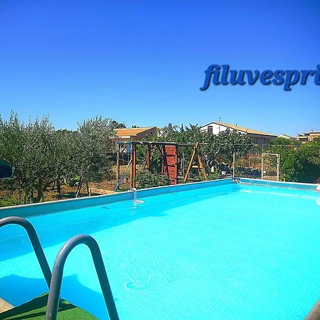 Filuvespri Hotel Комизо Екстериор снимка